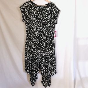 vince camuto // black and white spotted print asymmetric midi dress